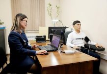 БІЛІМДІ ДЕ БІЛІКТІ ПОЛИЦЕЙ АРУ АРАМЫЗДА ЖҮР