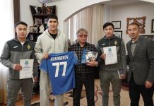 Алматыда студент спортшыларға ректорлық грант берілді