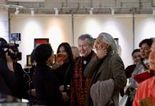 Қазақстандық суретші Болат Мұхамедиевтің «Қолөнер тарихы» атты ретроспективті көрмесі ашылды